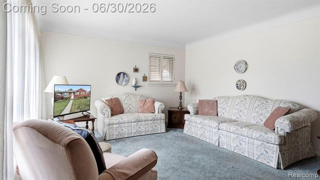 1862 Lakeview Street, Trenton, MI 48183