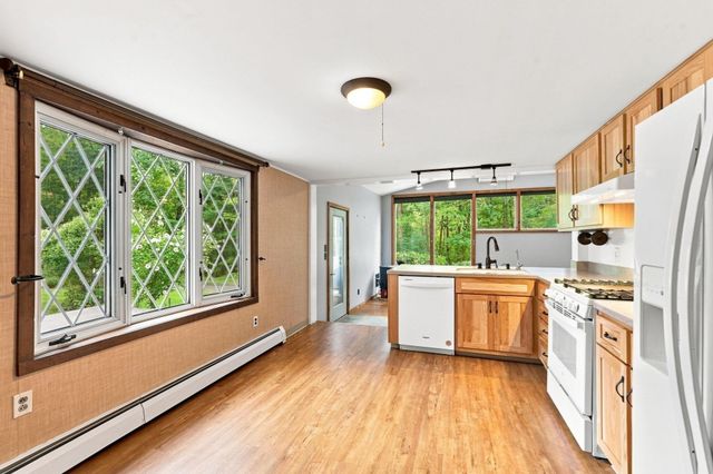 241 Warren Wright Rd, Belchertown, MA 01007