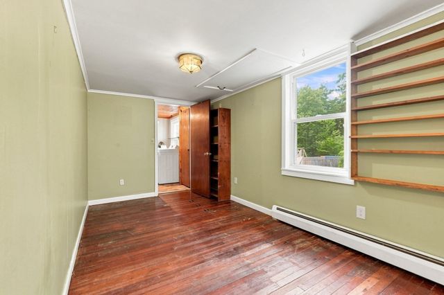 241 Warren Wright Rd, Belchertown, MA 01007