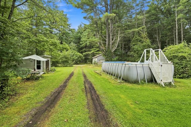 241 Warren Wright Rd, Belchertown, MA 01007