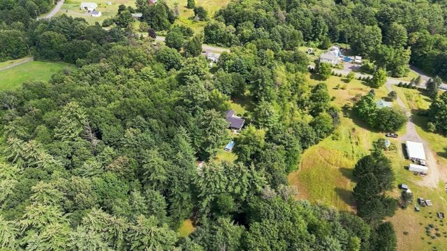 241 Warren Wright Rd, Belchertown, MA 01007