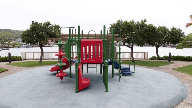 520 Lunalilo Home Road 7107, Honolulu, HI 96825