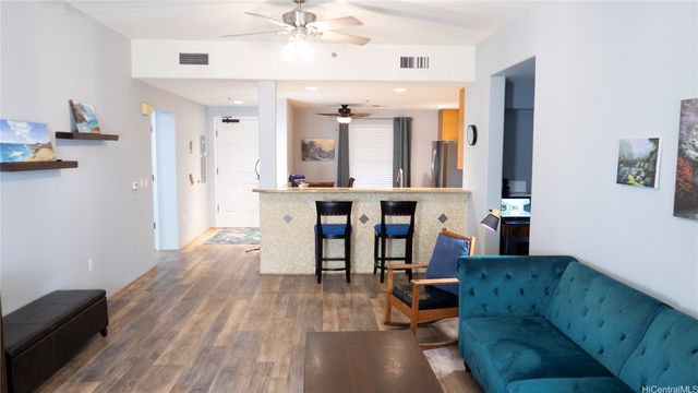 520 Lunalilo Home Road 7107, Honolulu, HI 96825