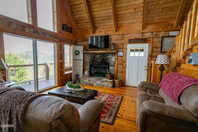 3059 Perry Circle Lane, Sevierville, TN 37862