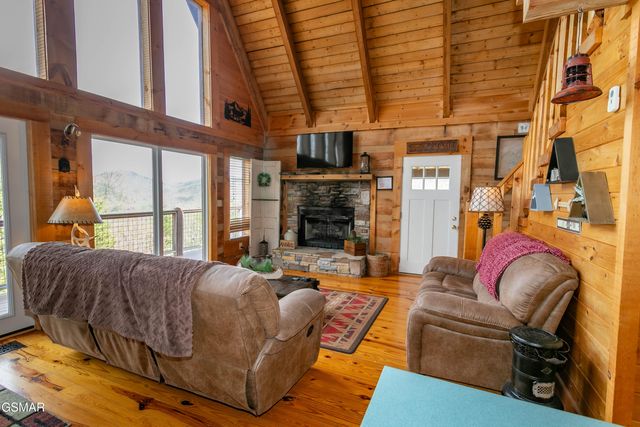 3059 Perry Circle Lane, Sevierville, TN 37862