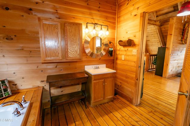 3059 Perry Circle Lane, Sevierville, TN 37862