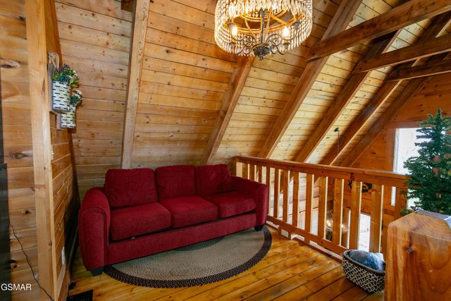 3059 Perry Circle Lane, Sevierville, TN 37862