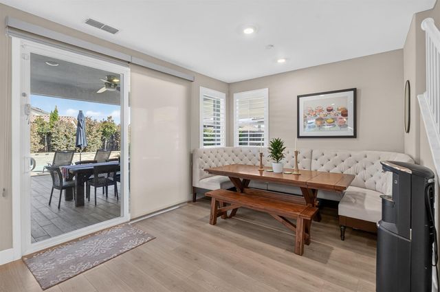8153 Seahorse Way, Elk Grove, CA 95757