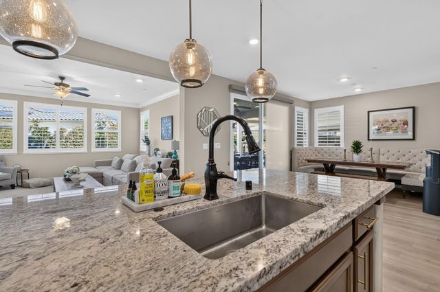 8153 Seahorse Way, Elk Grove, CA 95757