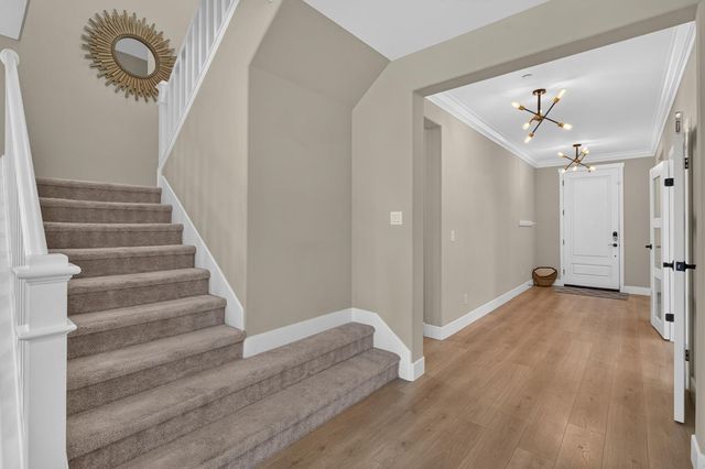 8153 Seahorse Way, Elk Grove, CA 95757