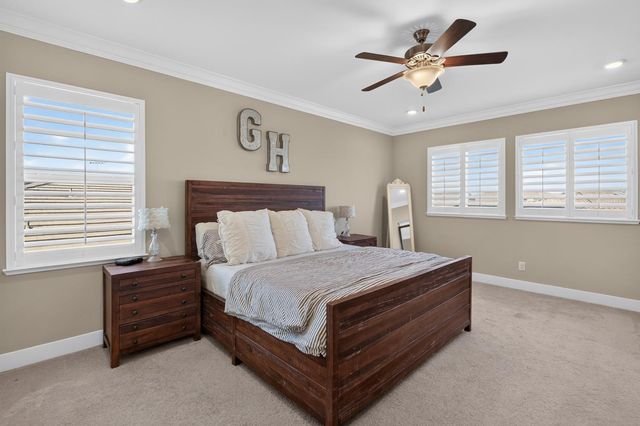 8153 Seahorse Way, Elk Grove, CA 95757