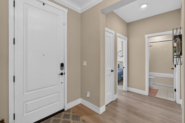 8153 Seahorse Way, Elk Grove, CA 95757