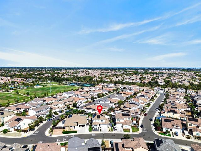 8153 Seahorse Way, Elk Grove, CA 95757