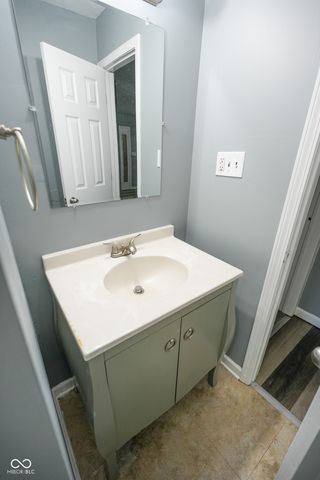 1335 N Harbison Avenue, Indianapolis, IN 46219