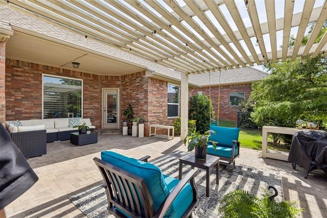 617 Spavinaw Lane, Edmond, OK 73025