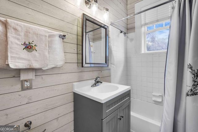 17 E 37Th Street 12, Savannah, GA 31401