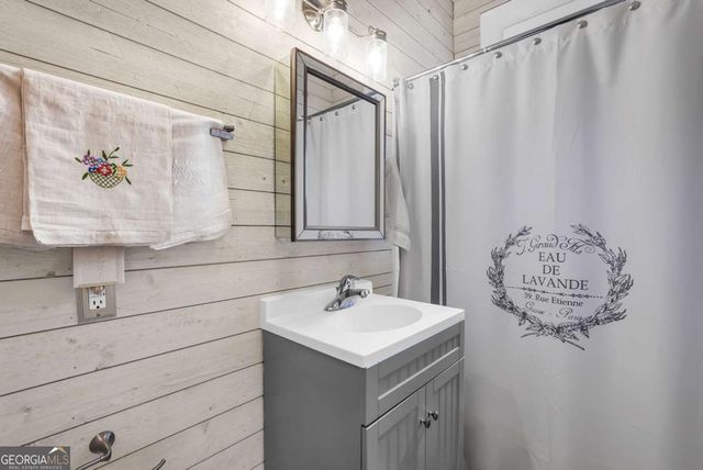 17 E 37Th Street 12, Savannah, GA 31401