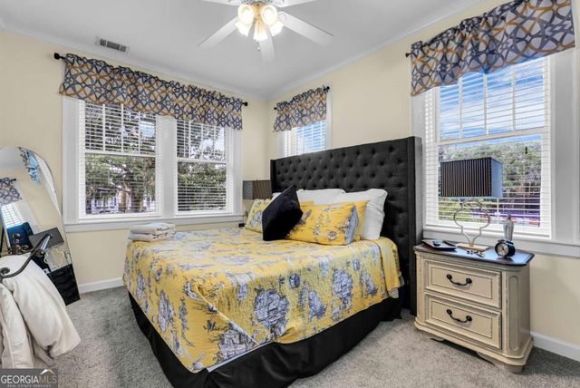 17 E 37Th Street 12, Savannah, GA 31401