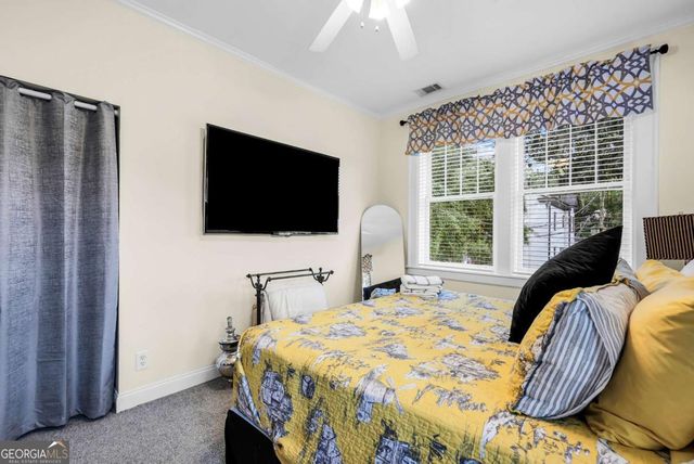 17 E 37Th Street 12, Savannah, GA 31401