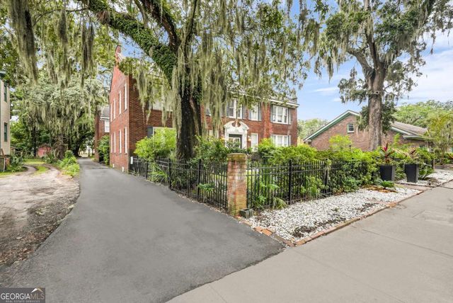 17 E 37Th Street 12, Savannah, GA 31401