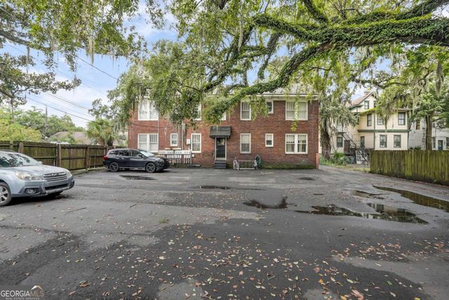 17 E 37Th Street 12, Savannah, GA 31401