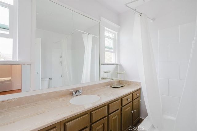 1634 N Alexandria Avenue, Los Angeles, CA 90027