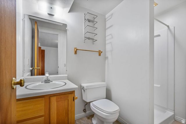 6896 HILLSIDE VILLAGE CIR, Cottonwood Heights, UT 84121