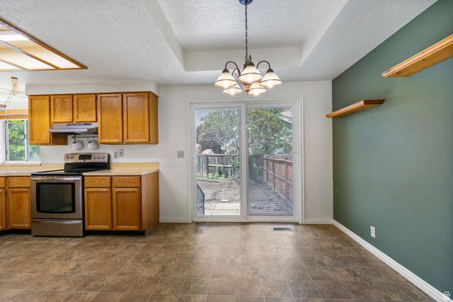 6896 HILLSIDE VILLAGE CIR, Cottonwood Heights, UT 84121