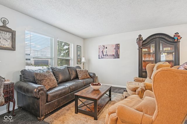 4927 Flame Way, Indianapolis, IN 46254