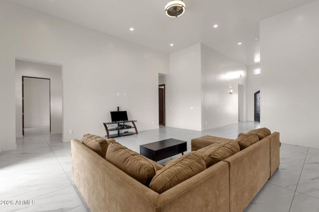 17021 E LOWDEN Road, Rio Verde, AZ 85263