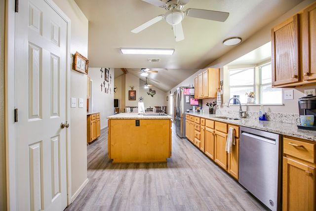 9301 W Hwy 158, Robert Lee, TX 76945