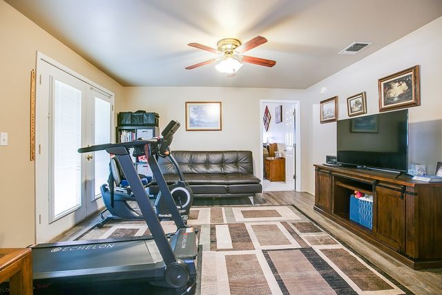 9301 W Hwy 158, Robert Lee, TX 76945