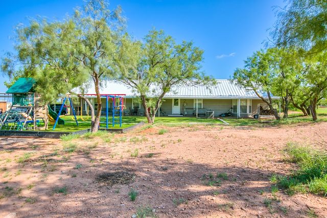 9301 W Hwy 158, Robert Lee, TX 76945