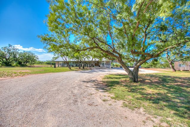 9301 W Hwy 158, Robert Lee, TX 76945