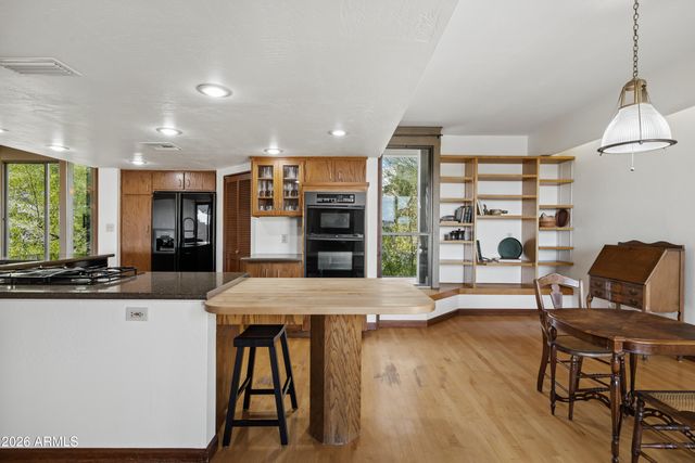 1327 E LAS PALMARITAS Drive, Phoenix, AZ 85020