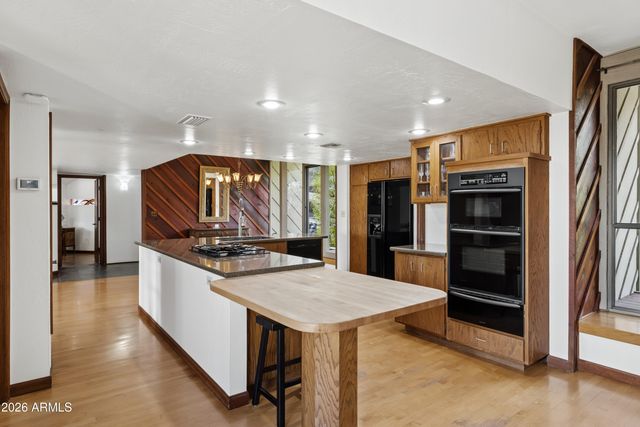 1327 E LAS PALMARITAS Drive, Phoenix, AZ 85020