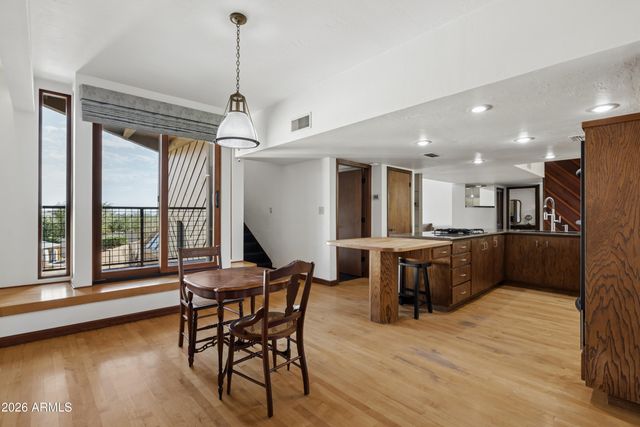 1327 E LAS PALMARITAS Drive, Phoenix, AZ 85020