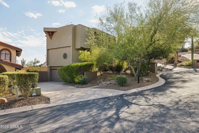 1327 E LAS PALMARITAS Drive, Phoenix, AZ 85020
