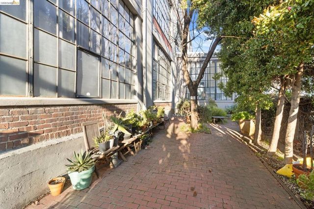 4053 Harlan St 313, Emeryville, CA 94608