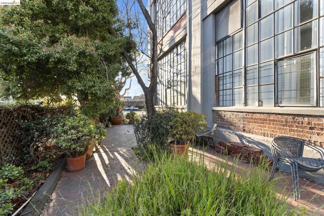 4053 Harlan St 313, Emeryville, CA 94608