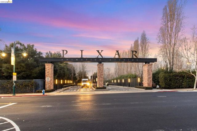 4053 Harlan St 313, Emeryville, CA 94608