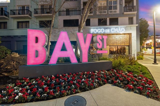 4053 Harlan St 313, Emeryville, CA 94608