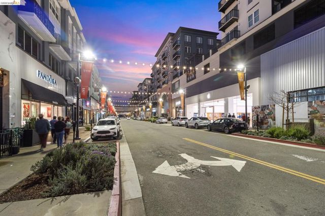 4053 Harlan St 313, Emeryville, CA 94608