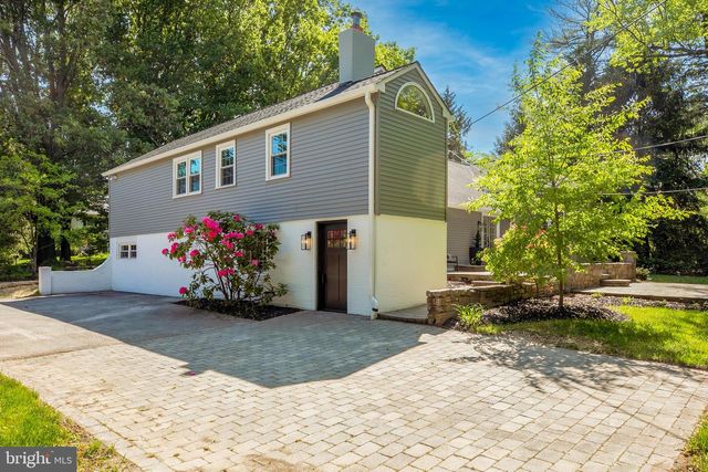 1110 W VALLEY RD, Wayne, PA 19087