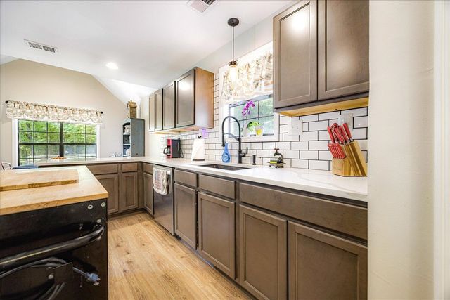 3225 THORPE DR, Mason, TN 38049