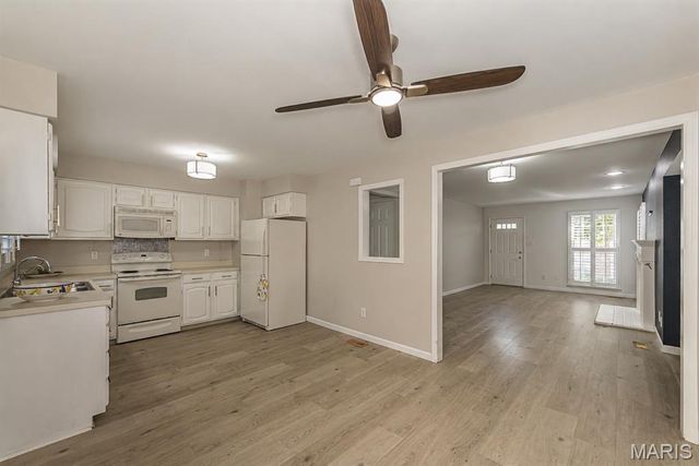 1042 Brooksgate Manor Drive, St Louis, MO 63122