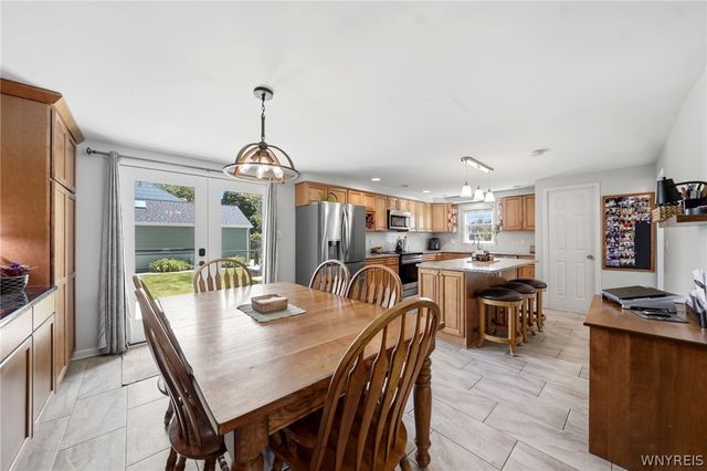 10 Gardenwood Lane, Tonawanda, NY 14223