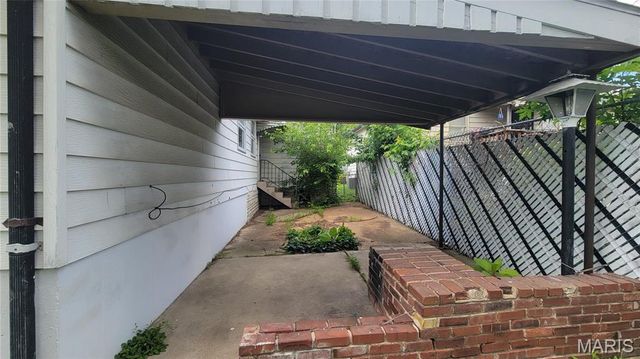 4350 Bingham Avenue, St Louis, MO 63116