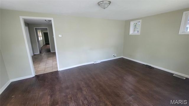 4350 Bingham Avenue, St Louis, MO 63116