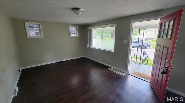 4350 Bingham Avenue, St Louis, MO 63116